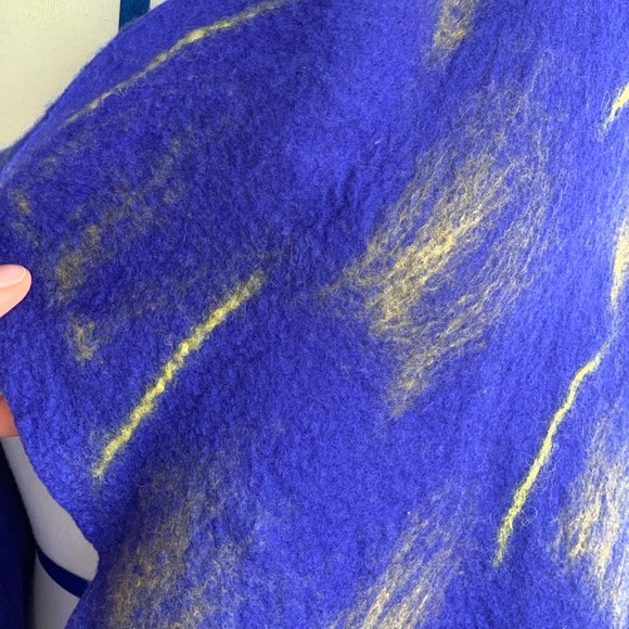 ✨Exclusive one of a kind eco-friendly vest&gloves✨ - Picture 4 of 8